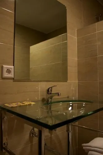 Hotel Santa Fe Santafé 2*,